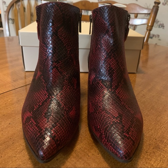 Anne Klein Rosey Booties - Picture 3 of 10